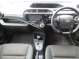 ご納車後も安心なプレミアム保証をご提案いたします。ナビや電装品、エアコンなども含めた600項目の充実した保証内容と安心のロードサービス付帯でサポートいたします。詳細はお尋ねください。