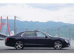 ◆スライディングサンルーフ  ◆リア5面スモークフィルム ◆ETC ◆禁煙車