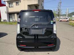 室内展示場を完備しておりますので、天候の悪い日でもゆっくりと車両をご覧下さい。