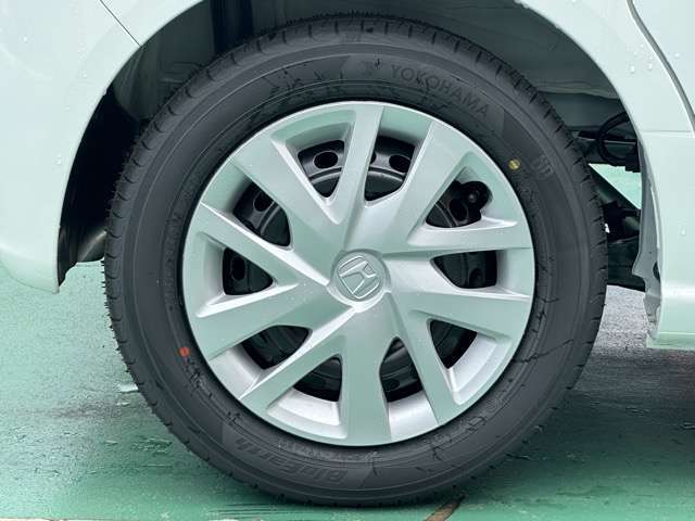 ★納車前に、専属のクリーニングスタッフが、ピッカピカにクリーニングして納車いたします！もちろん、ピッカピカの状態でお渡しするクリーニング費用も支払総額に含まれています！
