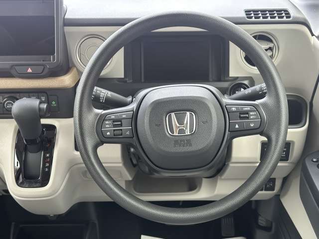 ★修復歴車一切ありません！それどころか、弊社の仕入在庫につきましては、フェンダー、ボンネット、ドアパネル等の交換歴、修理歴のある車両は基本的に仕入れを行いませんので高品質な車両のみ在庫で揃えています！