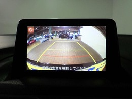 ★後方を確認するための便利なガイドライン付きバックカメラも搭載しています♪またポイント5店では各種コーティング施工も実施中です♪アルミホイールなど細部までピカピカになり、ご購入後のお手入れも楽々です♪