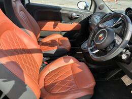 ブラウンのレザーシートがおしゃれです