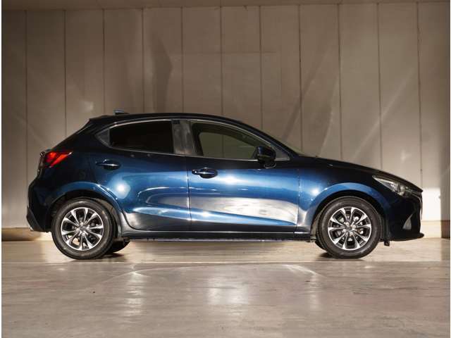 【修復歴なし】修復歴もございません。是非、これからもキレイに大切にお乗りいただきたく思います。