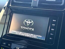 【純正ナビ】人気の純正ナビを装備。オーディオ機能も充実しており、Bluetooth接続すればお持ちのスマホやMP3プレイヤーの音楽を再生可能！毎日の運転がさらに楽しくなります！！