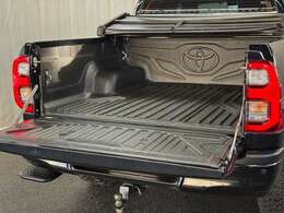 ☆TOYOTAベッドライナ取り付け済み！！