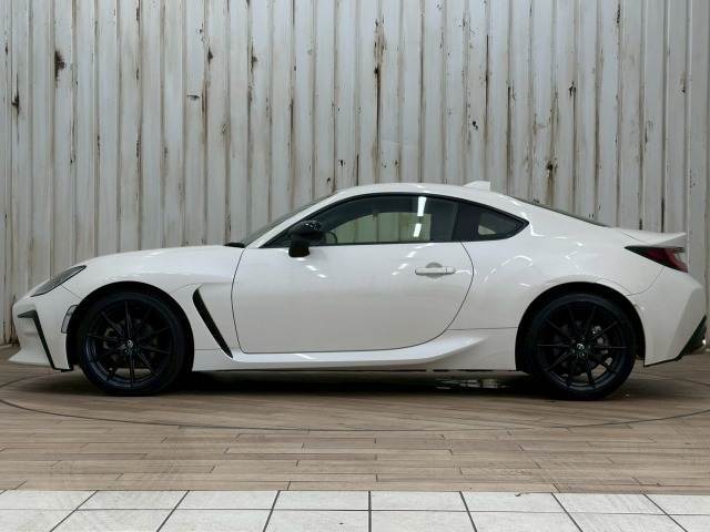 鑑定付きの良質なお車のみを厳選して展示中☆第3者機関の認定付き車ですので、遠方の方でも、安心してご検討いただけます。