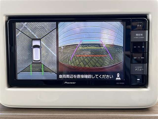 狭い駐車場や立体駐車場などもリアルに映るバックガイドモニター付でラクラク駐車♪