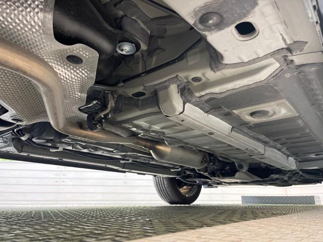 下回りがきれいなうちに、防錆加工の施工がオススメ。降雪地域はもちろん、沿岸部にお住いの方や、趣味でマリン・ウィンタースポーツをされる方にご好評いただいております。