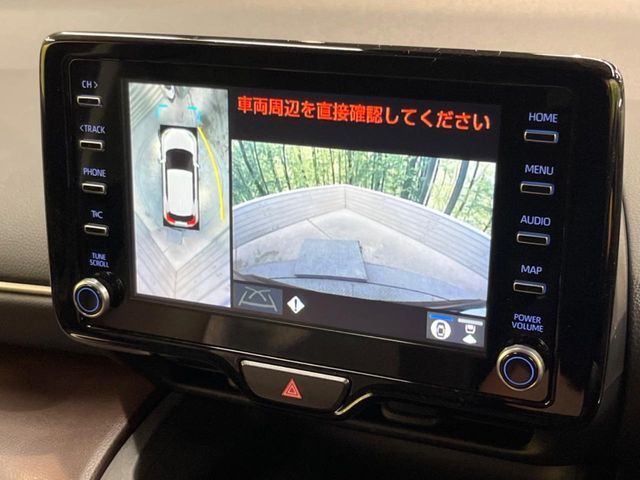 【パノラミックビューモニター】専用のカメラにより、上から見下ろしたような視点で360度クルマの周囲を確認することができます☆死角部分も確認しやすく、狭い場所での切り返しや駐車もスムーズに行えます。