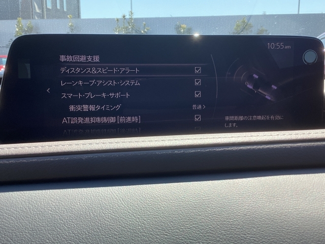 車や障害物だけでなく人も検知し、ブレーキを自動制御して衝突回避をサポートしてくれるアドバンスト・スマート・シティ・ブレーキ・サポートを装備！