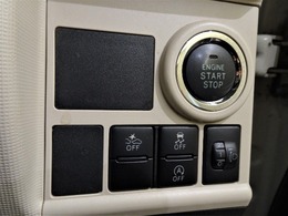 衝突軽減ブレーキ＆横滑り防止のVSA付きです☆