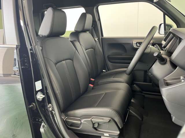 車を運転する際には運転席の存在は欠かせません。しっかりとチェックしたいポイントですね。