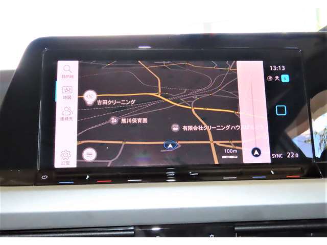 ディスカバーメディア搭載。「VW Connect」というeSIMが内蔵された画期的なシステムです。地図データなど自動で情報を更新することができるのが大きな魅力。なお、CD/DVDは廃止されてます