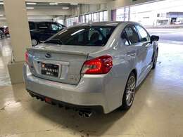 □■藏之助 福井店■□フェニックス通りに大きな三角看板が目印の中古車専門店です！