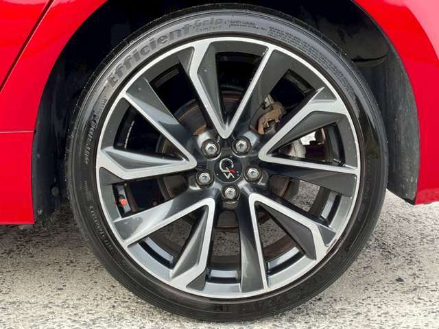 ご納車前は点検整備を行わせていただいております！エンジンオイルはもちろん向こう1年以内に交換が必要になる消耗品は交換させていただきご納車させていただきます♪
