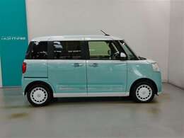 人気のシャイニングホワイトパール/ファインミントメタリックのツートン車です。