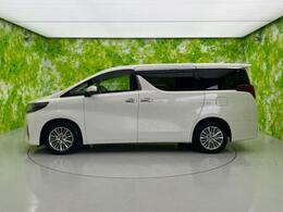 WECARSの在庫ページをご覧いただき誠にありがとうございます！WECARSは「お客様第一」をモットーにお客様のカーライフを全力でサポートいたします！