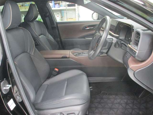 『トヨタ認定中古車』取扱店！全国のトヨタ販売店の豊富なラインナップからお選びいただけます♪県外の車を取り寄せることが可能です♪（取り寄せの際はいくつか注意点がございますので詳しくはスタッフへ）