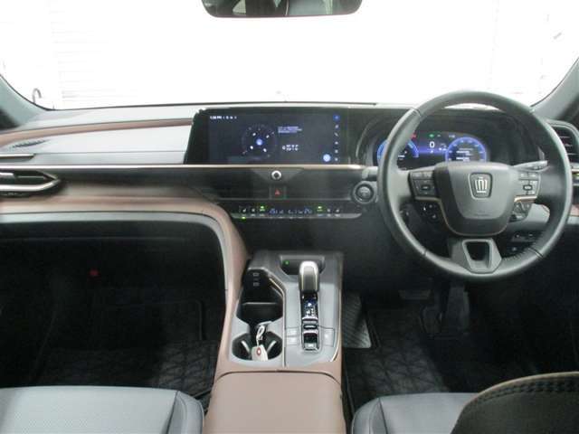 「トヨタ中古車　残価設定型プラン」で月々のお支払いがさらにラクラク♪あらかじめ将来の下取り価格を据え置いて、残りの金額を分割でお支払い。最長5年間までお申し込みが可能。プランはお気軽にご相談ください♪