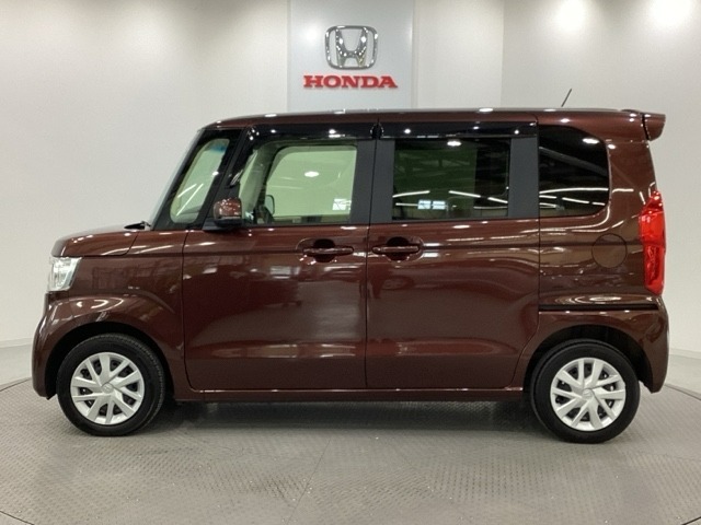 購入後も自社指定整備工場完備でお客様の愛車をしっかりサポート致します！御納車時には安全かつ安心してお乗り頂けるようホンダ専門知識を持つ整備スタッフが点検・整備・装備も説明をしてお渡ししております。