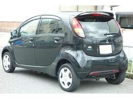 Mだとオプションのスマートキー付き車両です。リアワイパーと電動格納式ドアミラーもセットで付いています