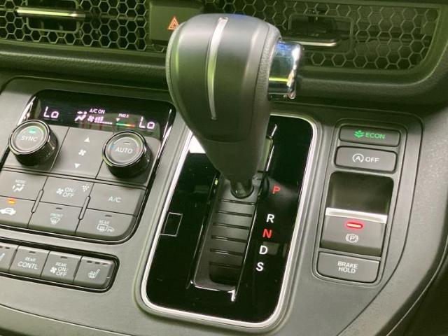 国産車から輸入車まで多様なお客様のニーズのお応えできるように、全国規模で豊富な在庫展開！車のことならWECARSへ！