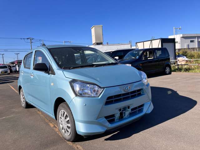 スズキ・ダイハツのサブディーラーとして全国販売優秀の実績！オールメーカーの軽未使用車・中古車はもちろんのこと、コンパクトカー・エコカーなどの普通車も豊富に在庫を取り揃えています！