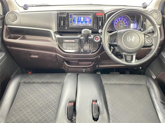 【インパネ全体】全方位で視界が広く、高い目線で運転もしやすいです！