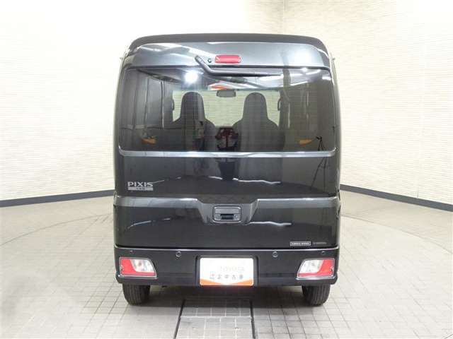 大きすぎず、小さすぎず、運転もしやすくシートアレンジも多彩で、どの世代の方にも気に入っていただけるお車です♪