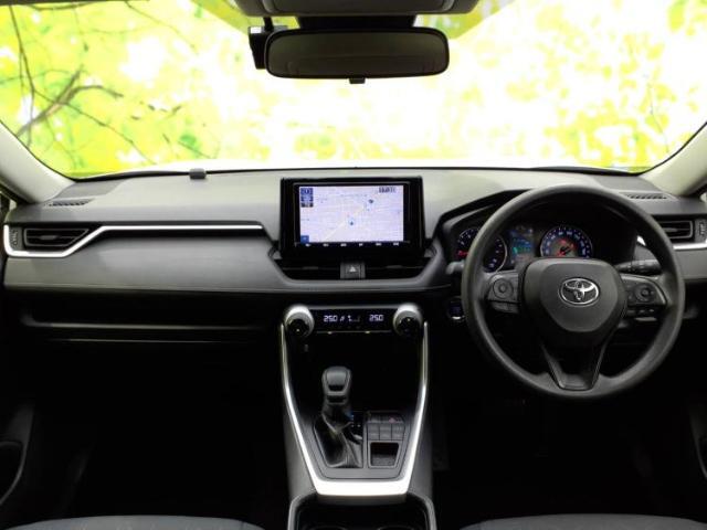 「この車の写真をもっと見たい」「状態が気になる」「この装備はついている？」どんな小さな疑問でもお気軽にお問い合わせください！