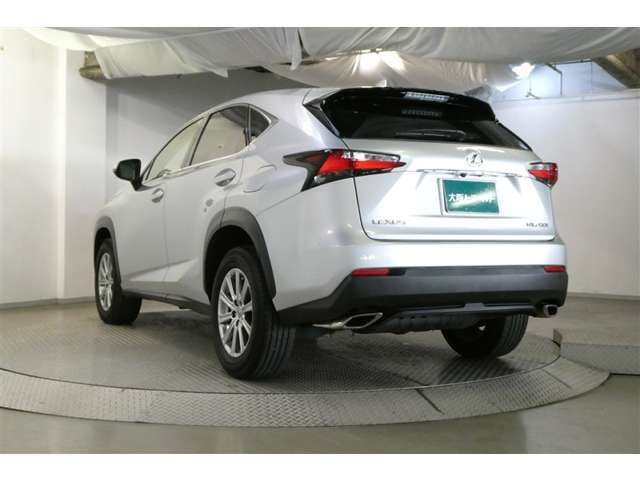 この車でレジャーにショッピングにお出かけしましょ！