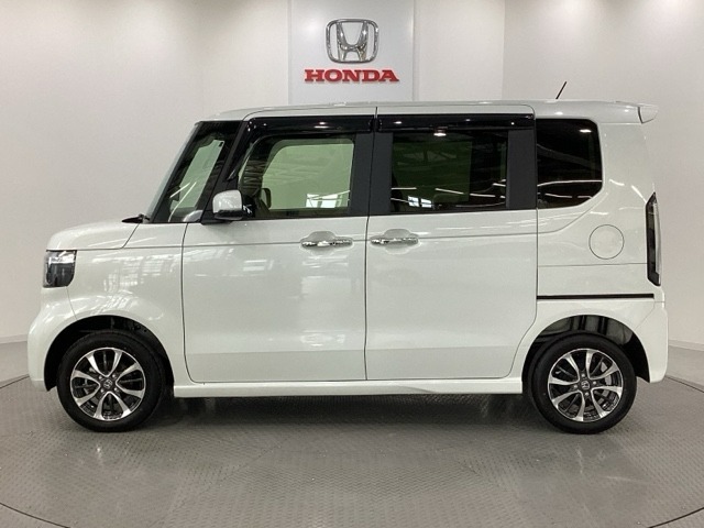 購入後も自社指定整備工場完備でお客様の愛車をしっかりサポート致します！御納車時には安全かつ安心してお乗り頂けるようホンダ専門知識を持つ整備スタッフが点検・整備・装備も説明をしてお渡ししております。