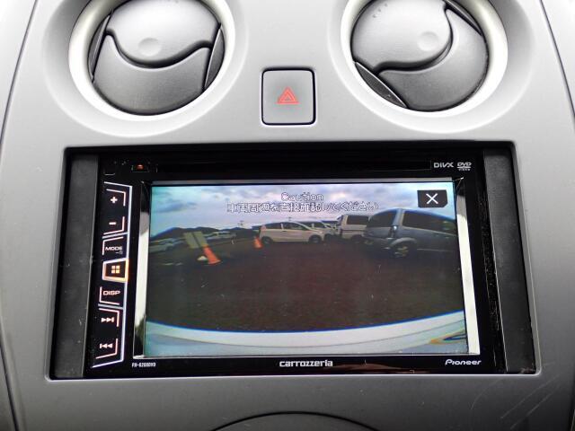 バックカメラ装備しております。駐車時に大変役に立ちますよ♪駐車が苦手な方にも便利機能です♪