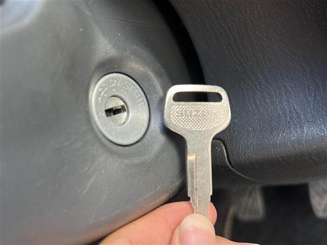 店舗にて現車の確認もいただけますので、お電話で在庫のご確認の上是非ご来店くださいませ！！！