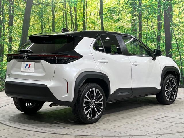 ☆全国のネクステージからお取り寄せが可能※！遠方の店舗に展示してあるクルマが気になる場合も、最寄りの店舗でご覧いただくことが可能です！是非私たちに要望をお聞かせください！※別途費用