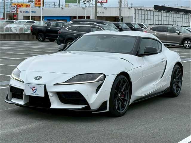 自動車と一緒に任意保険もご相談下さい。専任スタッフがお車にに合った内容をご提案させていただきます。