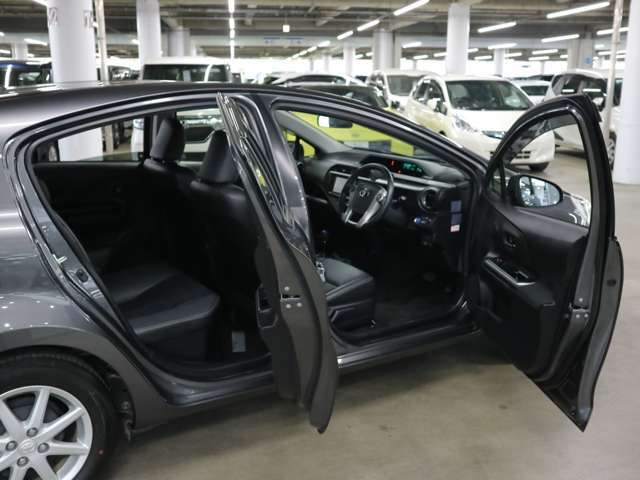 毎日新規物件入庫！3500台の高品質車をぜひとも、ご自身の目で直接ご覧になって、ご実感下さい、自身を持ってお勧めいたします。