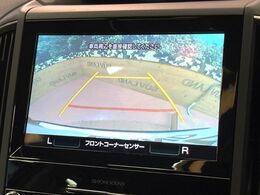 【バックカメラ】駐車時に後方がリアルタイム映像で確認できます。大型商業施設や立体駐車場での駐車時や、夜間のバック時に大活躍！運転スキルに関わらず、今や必須となった装備のひとつです！