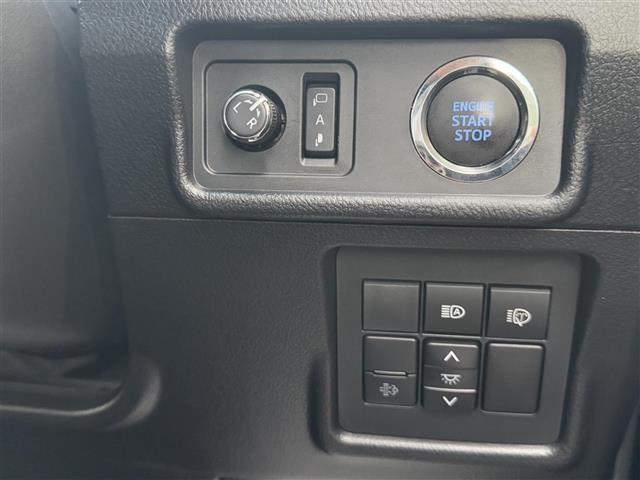 【運転席操作部】快適なドライブを楽しむための機能が装備されています！運転席から触れるので、使いやすいです！除菌プランいれていただくと、さらに清潔で安心していただけます！