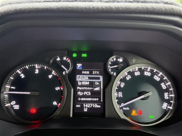 【スピードメーター】メーターがシンプルで見やすく運転しやすいですね！