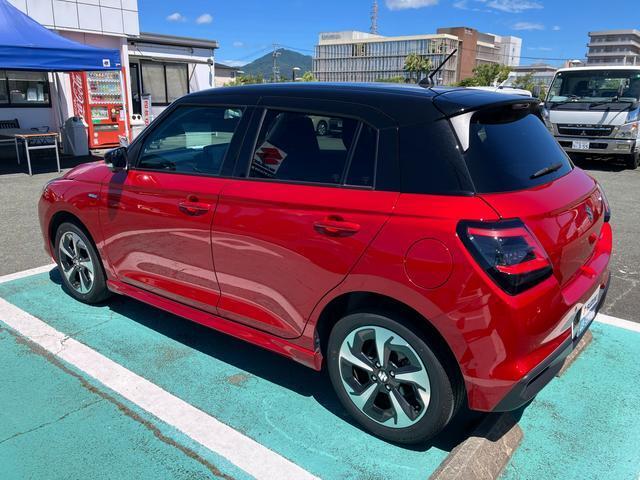 初めての中古車購入で不安な方も、ディーラー販売店だから安心！試乗車として使用していた低走行車や、修復歴なしの下取り車など、厳選した中古車を多数取り揃えております。