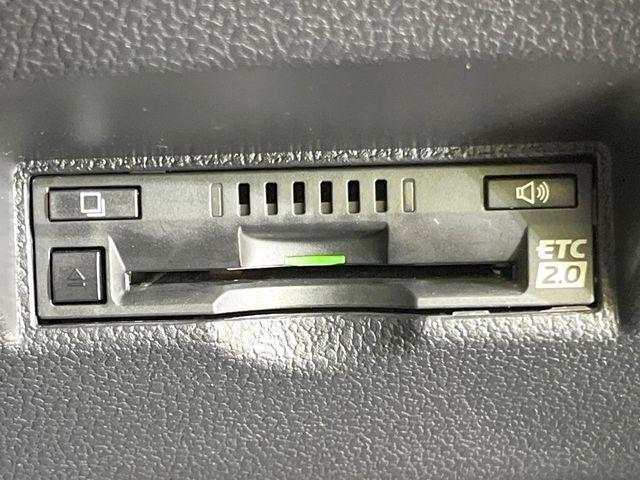 【ETC】高速道路の料金所をストレスなく通過！話題のスポットやサービスエリアに多い「スマートIC」利用時は必須のアイテムです。当店でセットアップを実施、ご納車当日からすぐにご利用いただけます！