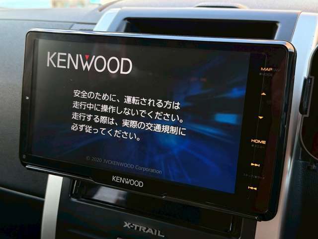 ケンウッド彩速ナビ『大画面9V型フローティングモデル』♪　フルセグTV・CD・DVD・内蔵メモリ録音機能・USB＆SD＆HDMI＆Bluetoothオーディオ対応♪　　駐車時安心のバックモニター付♪
