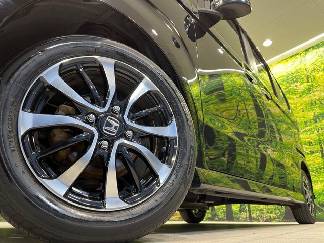 【純正14インチアルミホイール】外観にマッチした純正アルミホイールを装着しております。各種社外アルミホイールや、スタッドレスタイヤも取扱いしております。是非ご相談ください♪
