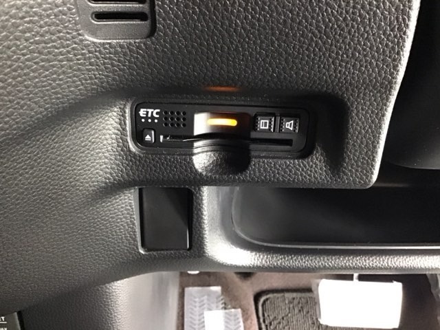 ETC付いてます。ETCが使用可能な道路通行料はキャッシュレスでスマートに走行できます。再セットアップして納車致します