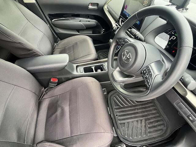 運転席側は広くて乗り降りもしやすいです♪