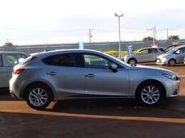 スマートキー/純正16アルミホイール/純正エンジンスターター/ETC/ワンオーナーです☆