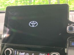 【ディスプレイオーディオ】お持ちのスマートフォンと連携して、ナビやbluetoothでの音楽再生が可能です♪デザインはもちろん操作性も良好！別途ナビ機能の取付けも可能です♪