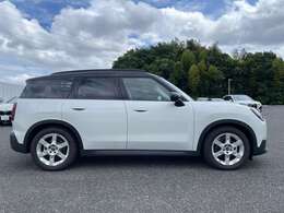 常時120台以上のBMW/MINIを展示！大型展示場でお気に入りの車両を見つけてください♪